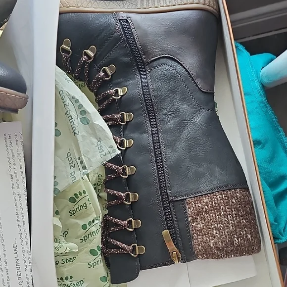 Spring Step Black and Brown Winter Boots - Picture 5 of 10